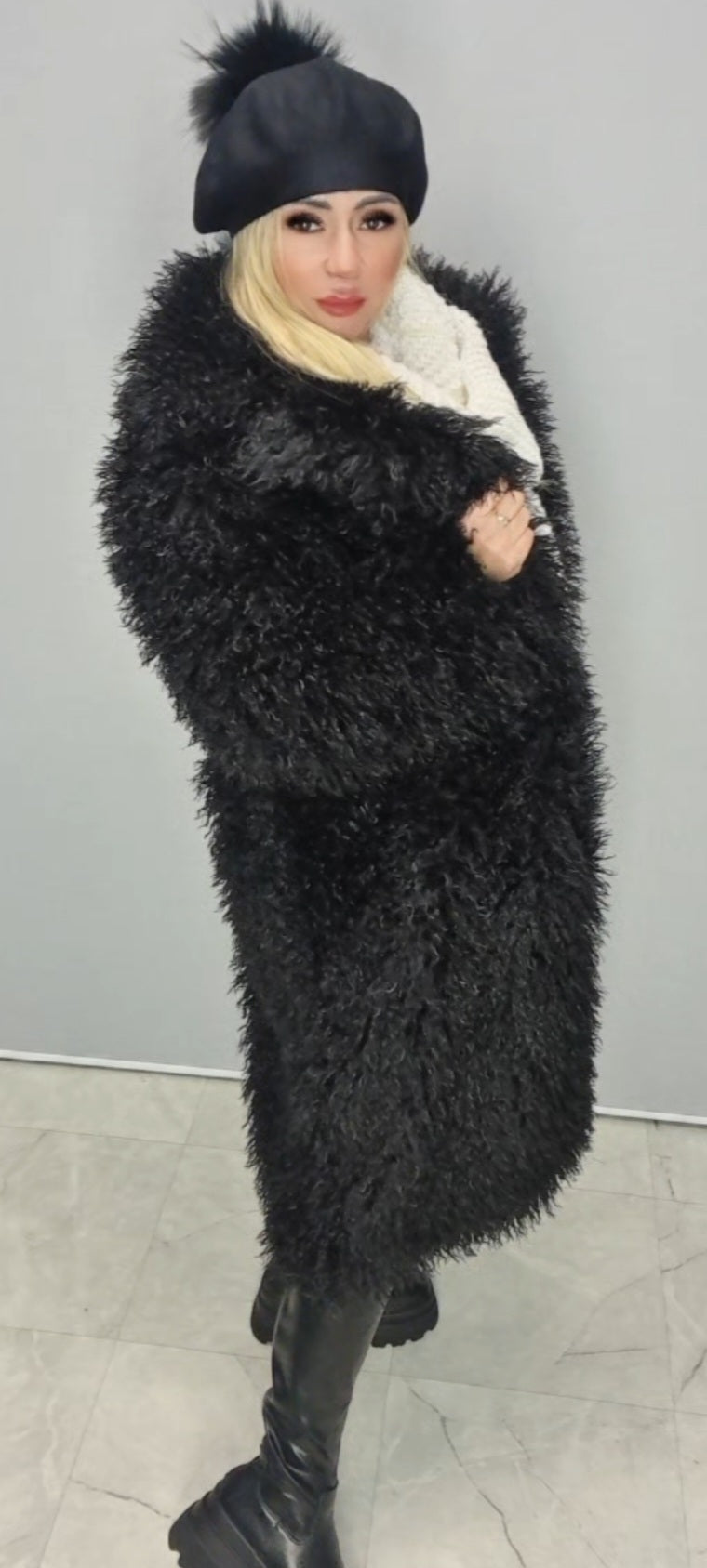 Lange Mantel in Schwarze Look