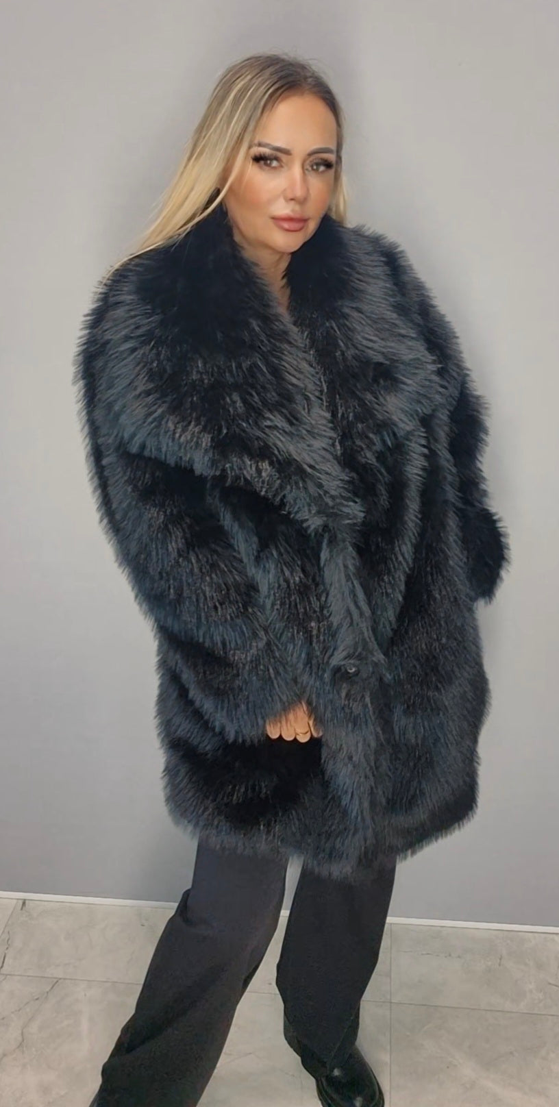 Teddy Mantel in Schwarz