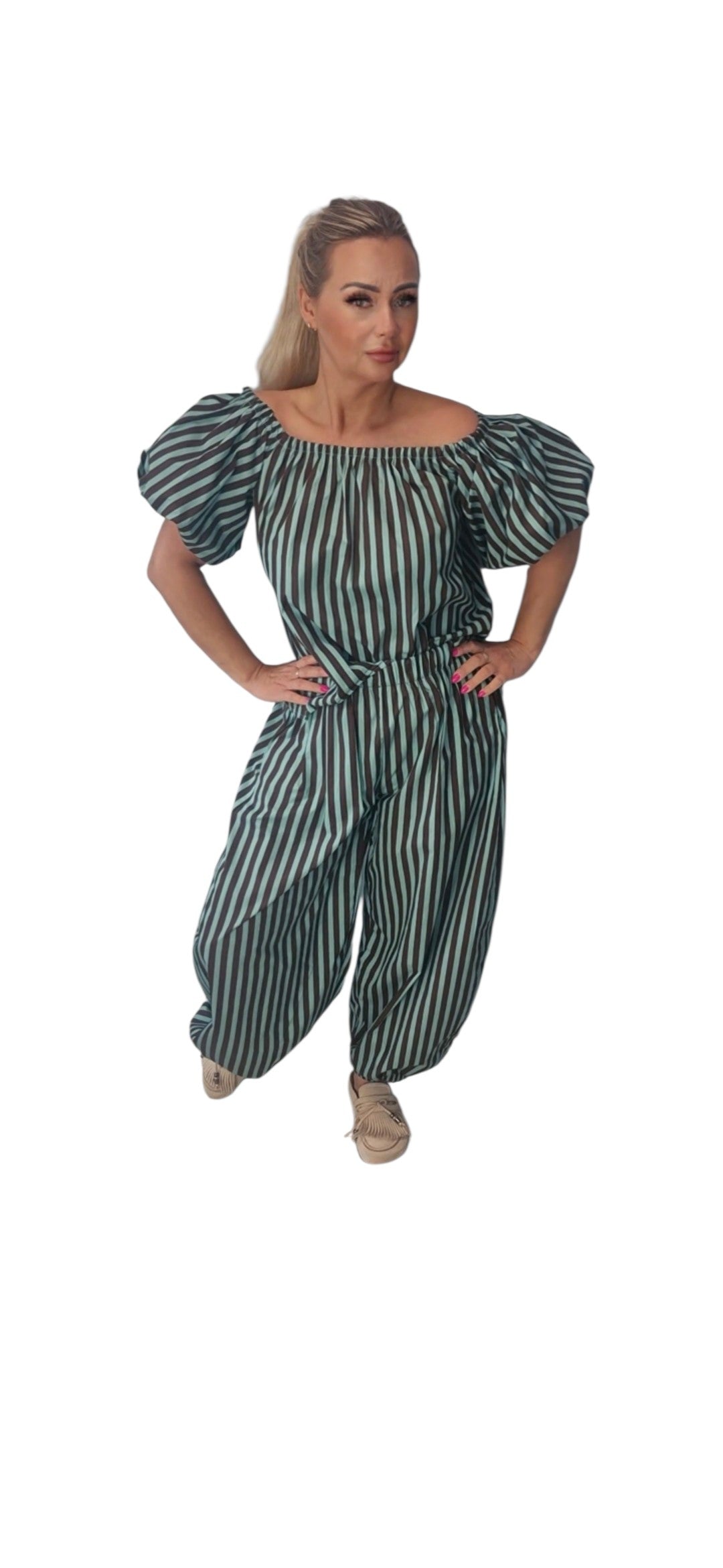 Zweiteiliges Set mit  Streifen